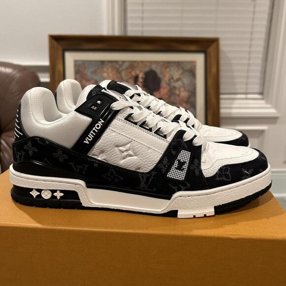 Louis Vuitton Trainers Sneakers Black / White color way - Picture 1 of 7